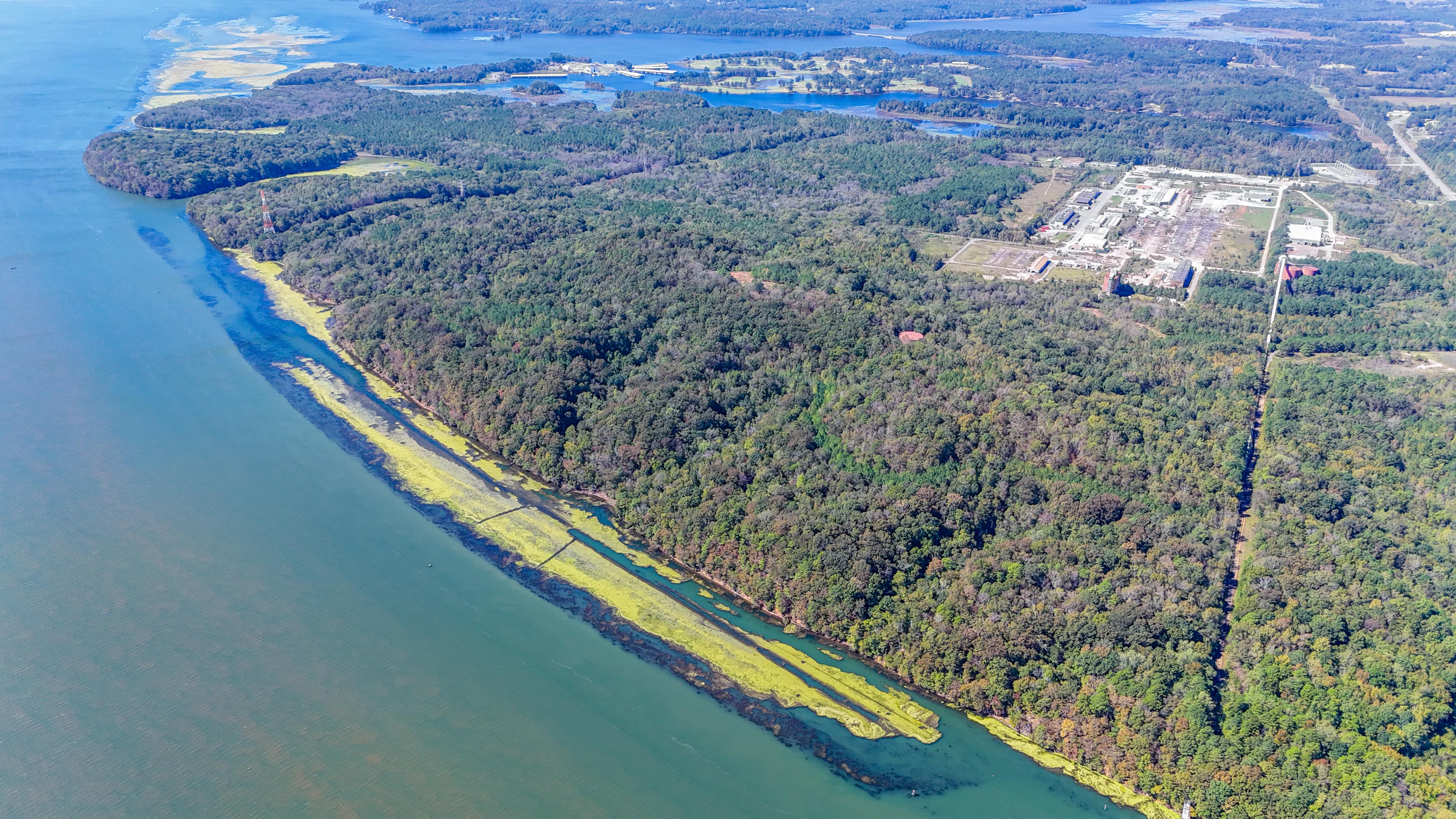 Adjacent waterfront acreage on the Tennessee River